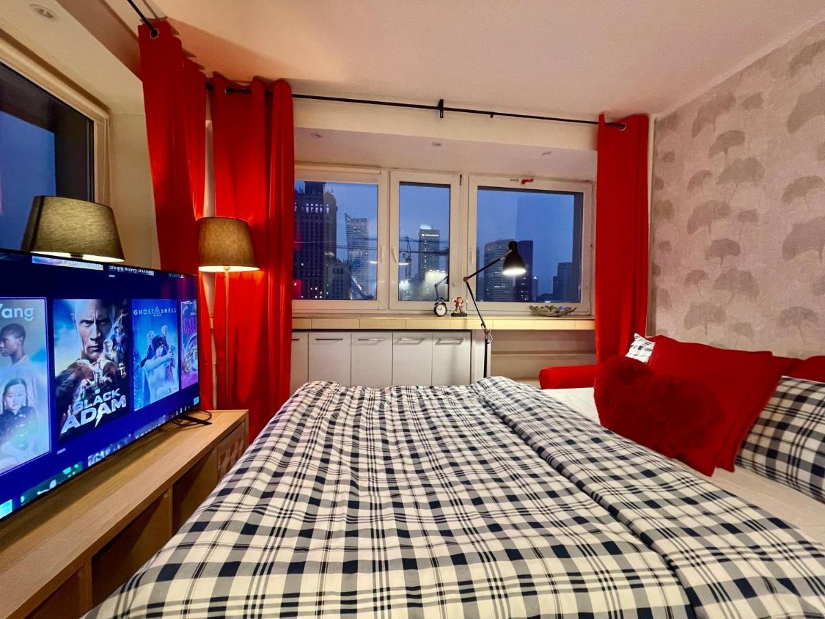 Love Metro Wifi 300Mbs 65'Tv Netflix Hbo Appletv+ Warsaw Luaran gambar